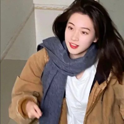 公园里的女孩